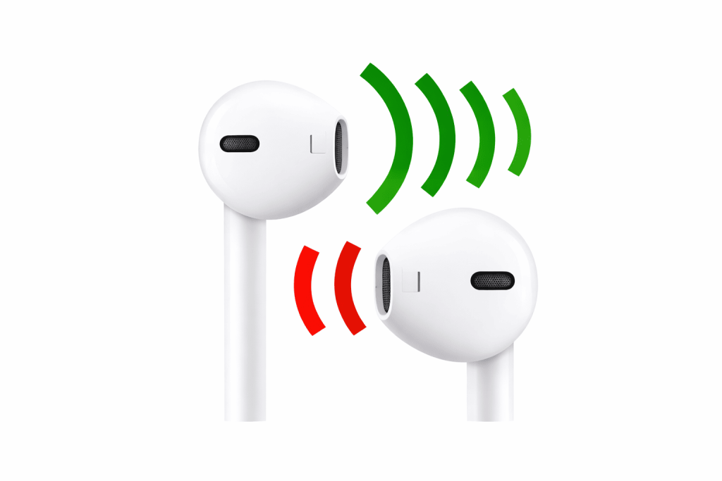 Один наушник играет слабее